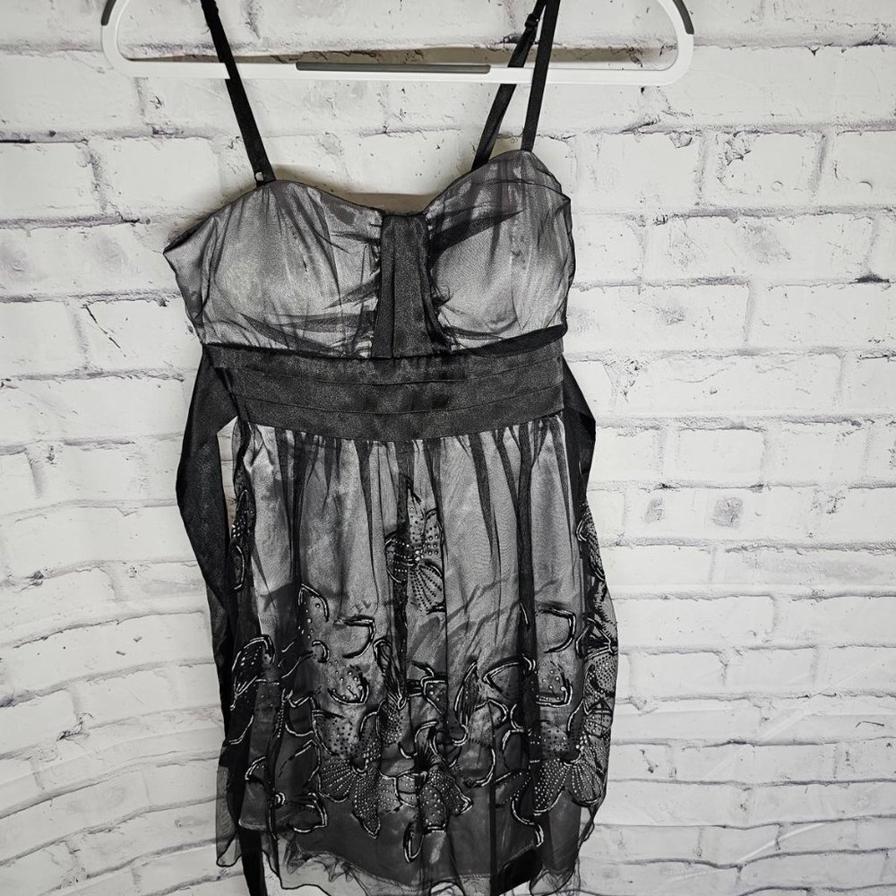 Juniors Dress Gray with Black Lace Overlay